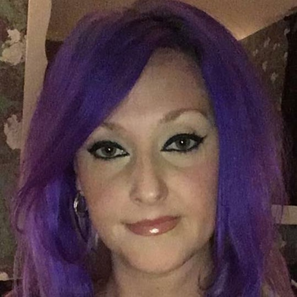 Meet this Posher, Patricia. Hair LOVE in color